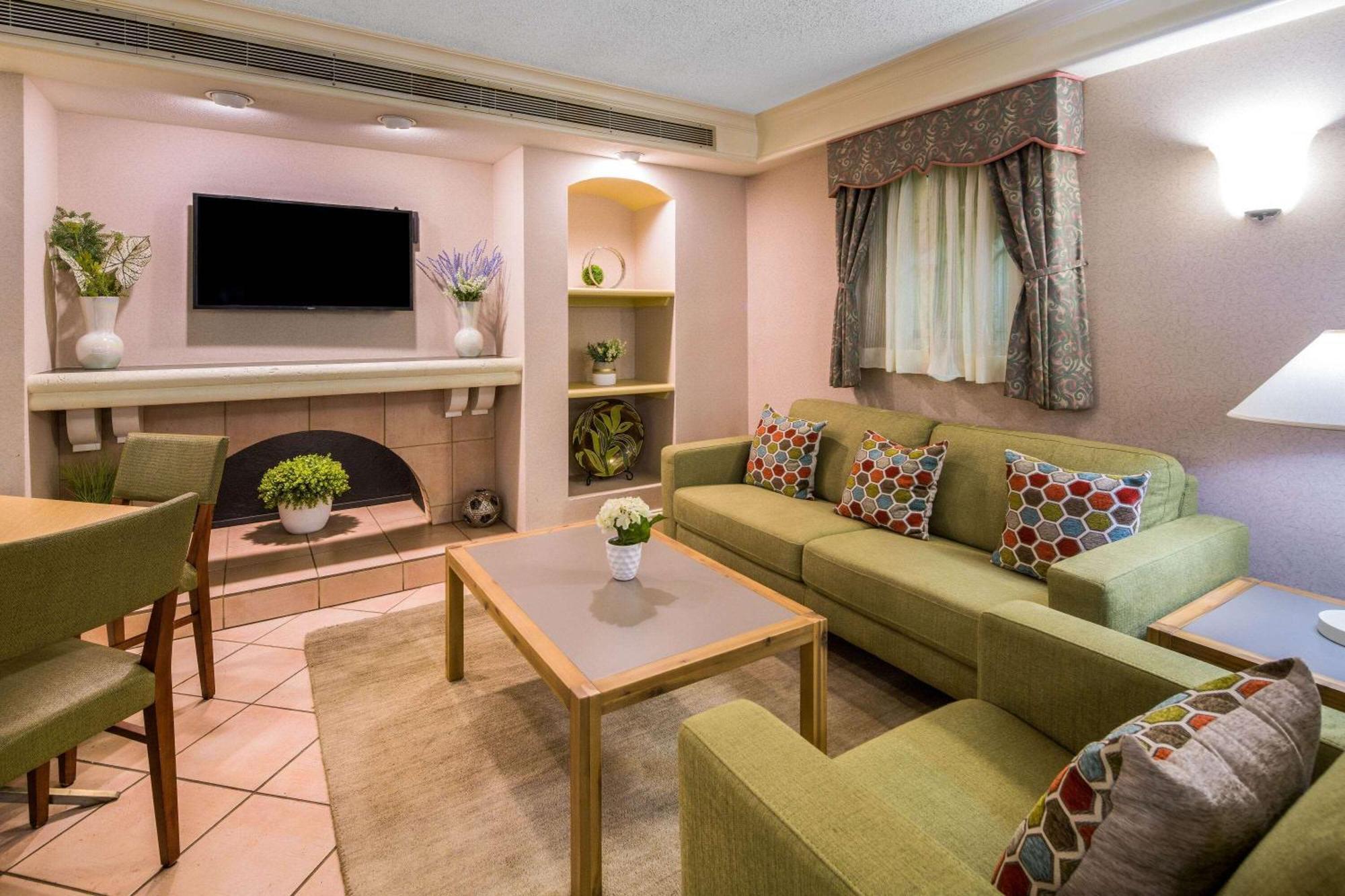 Days Inn By Wyndham San Diego Віста Екстер'єр фото